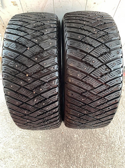 Nastarenkaat Goodyear Ultra Grip Ice Arctic 225/65 R17 106 T T 106