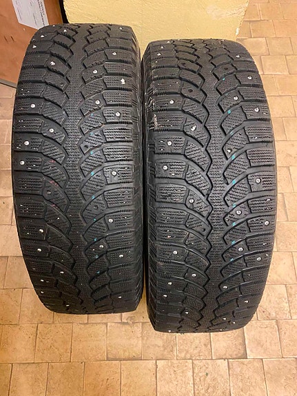 Nastarenkaat Bridgestone BLIZZAK SPIKE-01 215/65 R16 102 T T 102