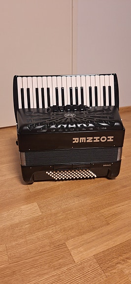 Hohner pianoharmonikka musta - uudenveroinen