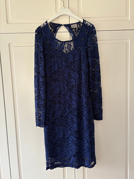 Vero Moda Ilta- tai juhlapuku sininen XS