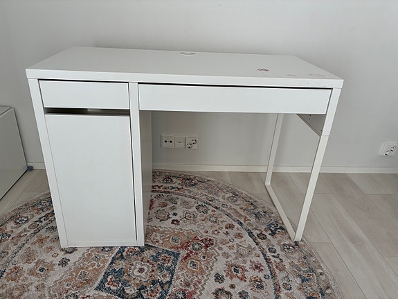 Ikea Micke työpöytä, valkoinen