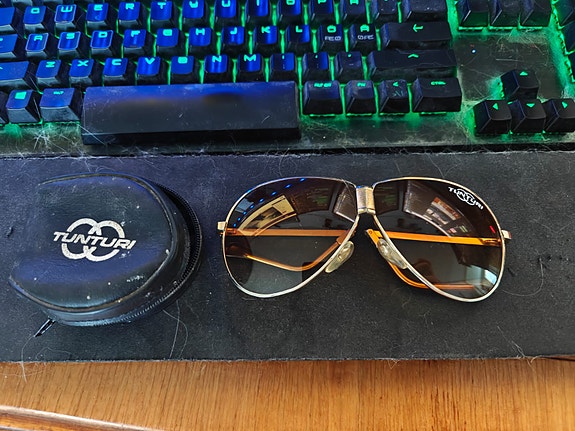 Product image 1 of 9