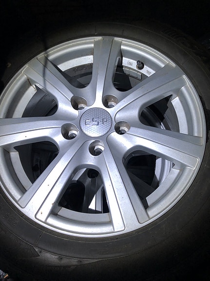 Hyundai Kia alut 5x114.3 kesä 205/60-16 kuin uudet h.350e