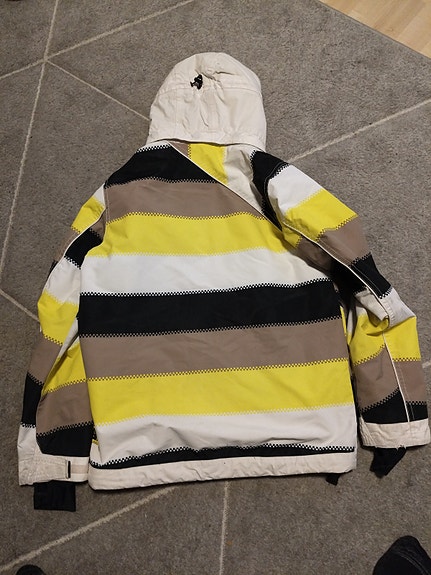 Product image 2 of 9