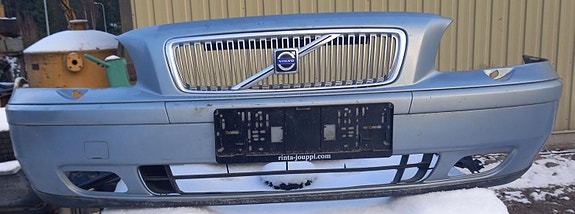 VOLVO V70 II  2004 etupuskuri