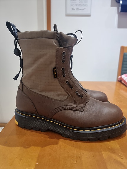 Miesten Dr martens kengät