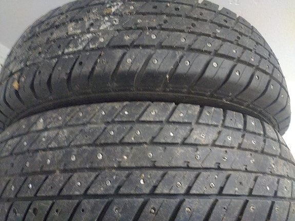 205/75-16 C nastarenkaita 2 kpl