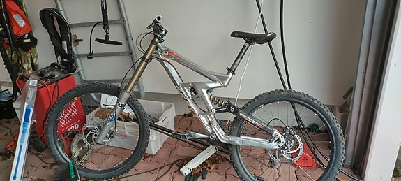 Scott Gambler DH pyörä