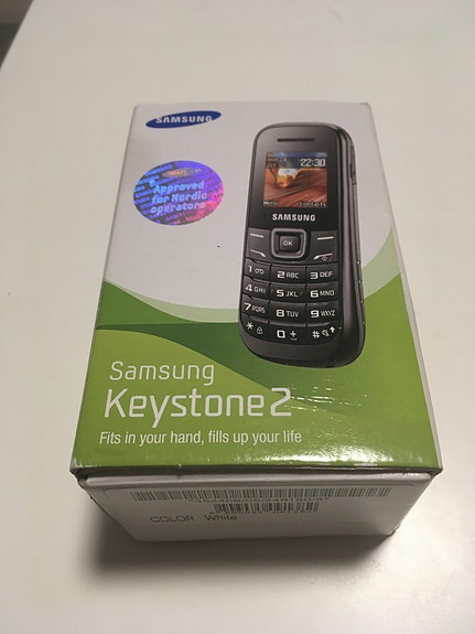 Samsung GT-E1200 matkapuhelin