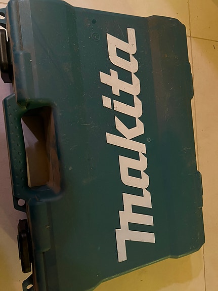 Porakone makita