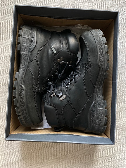 Ecco W Track 25