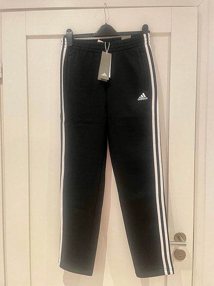 ADIDAS collegehousut UUDET!