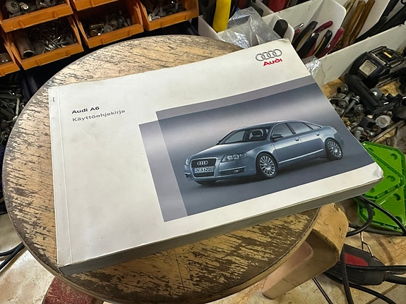 Audi A6 C6 käyttöohjekirja