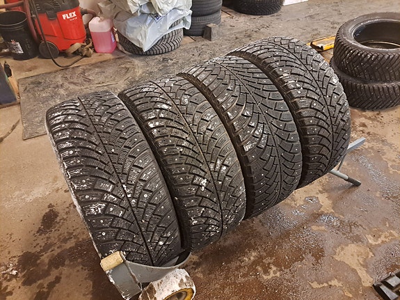 225/55R16 99Q BFGoodrich nastarenkaat 4kpl