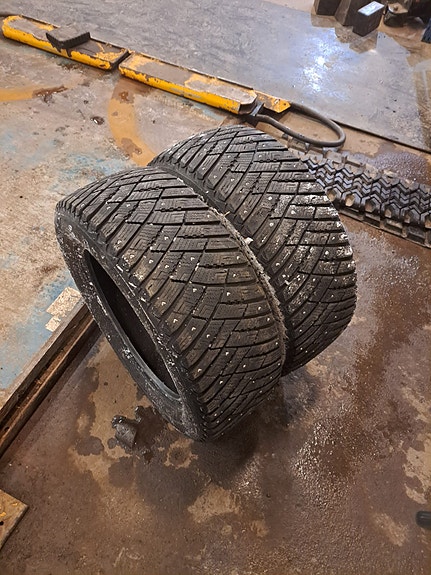 225/55R16 95T Ice Arctic nastarenkaat 2 kpl