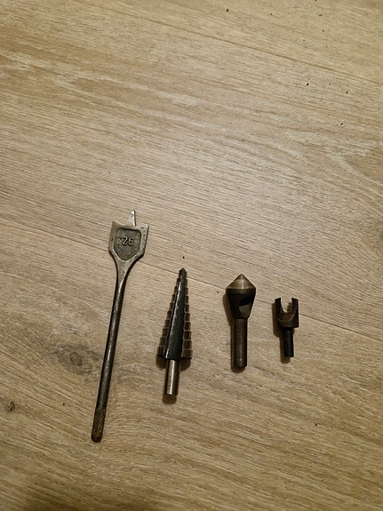 Product image 1 of 2