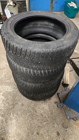 215/55R17 talvirenkaat