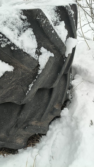 Käytettyjä traktorin renkaita