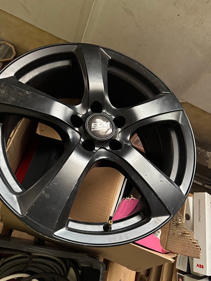 BM Racing 18x8” et22 5x112 vanteet
