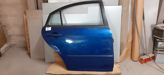 Mazda 6  2007 oikea takaovi
