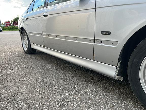 Ostetaan BMW e39 sedan ovia!