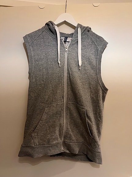 H&M Divided Miehille Harmaa Huppari Liivi