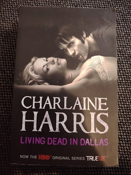 Living dead in Dallas Charlaine Harris
