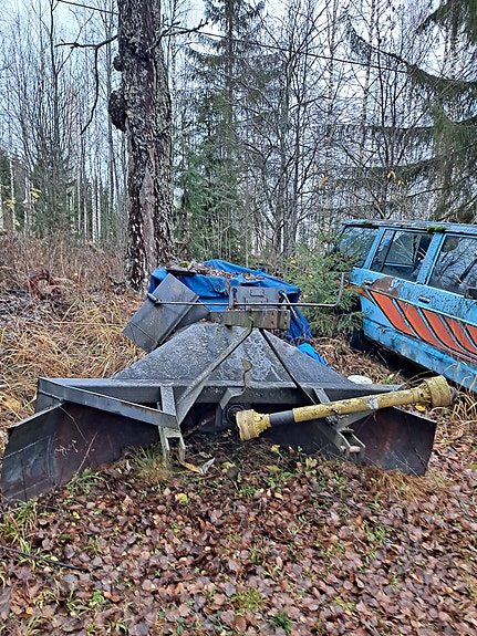 Traktorin lumilinko ja murros