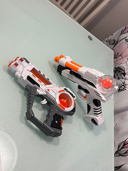 🔫 Lasten avaruuspyssysetti – valo ja ääni