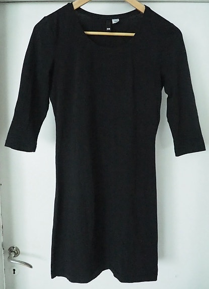 H&M musta mekko 36