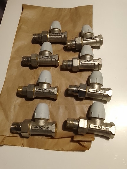 Patteri venttiilit TA 1/2" suora patteri venttiilin runko+yhdistäjä 8kpl.