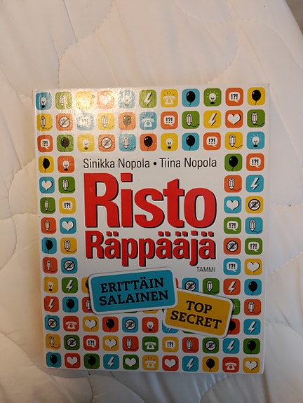 Risto Räppääjä Erittäin salainen -kirja