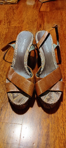 Nine West, korokepohjakengät