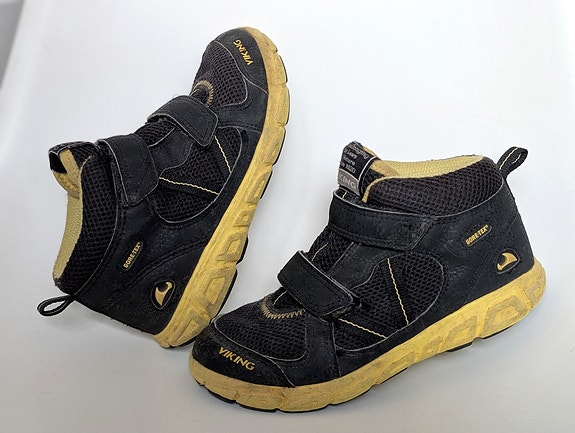 Hyväkuntoiset lasten Viking -goretex kengät, koko 31