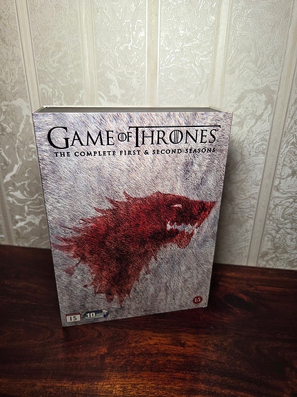 Game of Thrones kausi 1 & 2 dvd:t