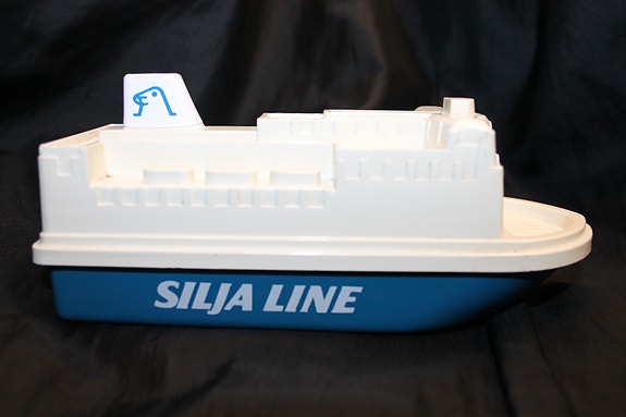 80-luku Suomi laiva Silja Line 17cm vanha pankki säästöpossu lelu vintage