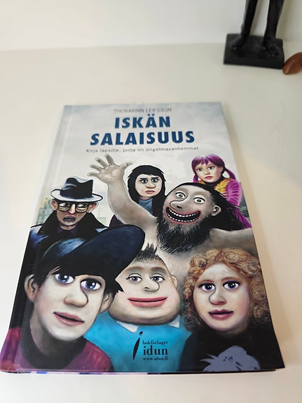 Thórarinn Leifsson: Iskän salaisuus