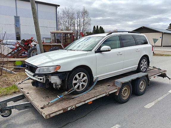 Volvo V70 osina!
