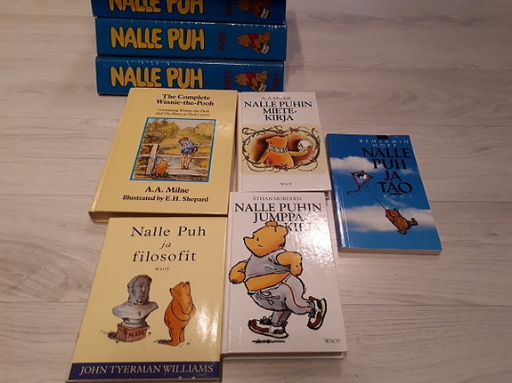 Nalle Puh kirjoja