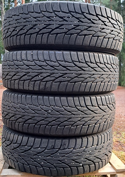 Kumho kitkarenkaat 235 65 R17 SUV 108T