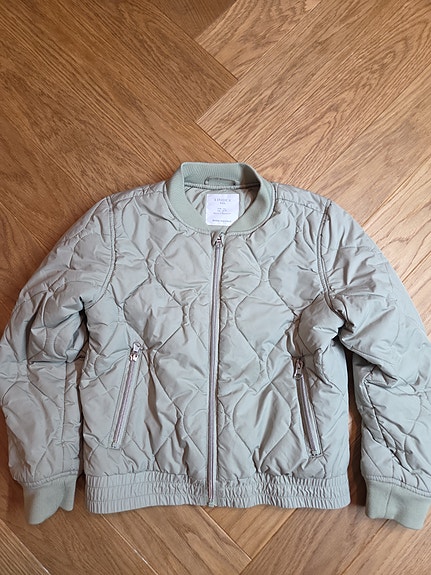 Zara tikkitakki koko 134