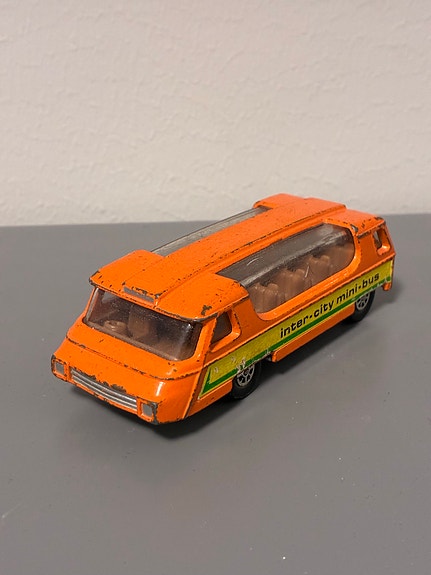 Corgi Mini Bus 1:43