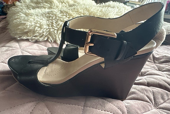 Clarks kiilakorko Sandaalit Koko 39 Musta Nahka