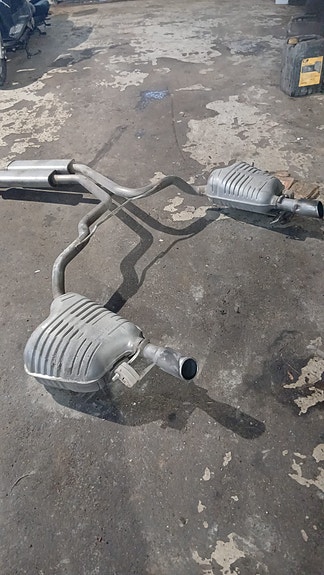 Keski ja takavaimentimet Audi A6 C6 2.4 - 06