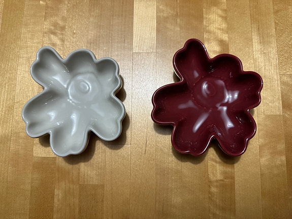 Unikko kulhot x2, 11 cm Viininpunainen ja vaalea kivi. Marimekko