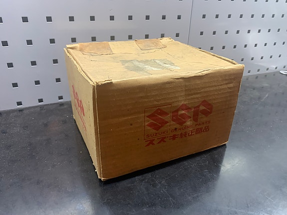 Suzuki RM80B -77 sylinteri, Suzuki 11210-46001, Suzuki PV