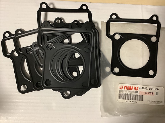 5HH-E1181-00 kannentiiviste Yamaha XT125/TT-R125