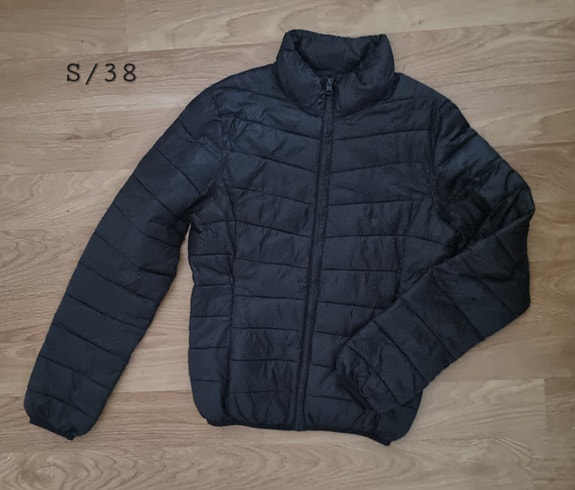 Kevyttoppatakki S/38
