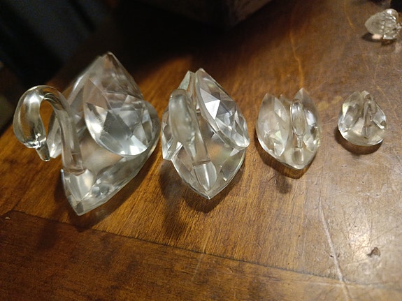 Swarovski kristalli joutsenet