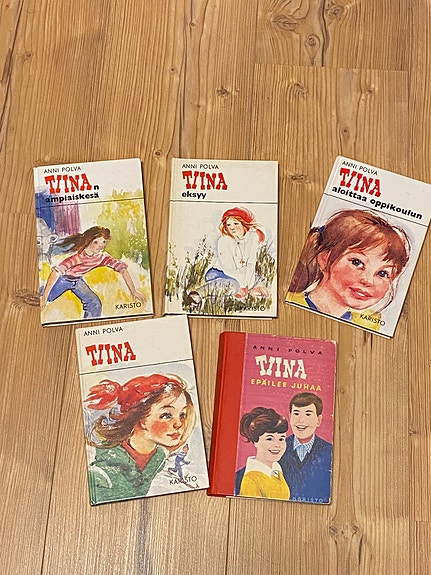 Tiina-kirjoja 5 kpl